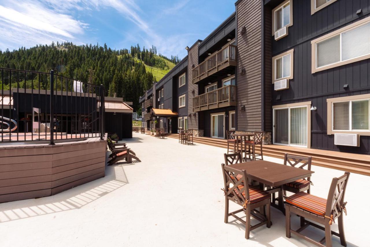 Lodge Red Wolf At Olympic Valley *